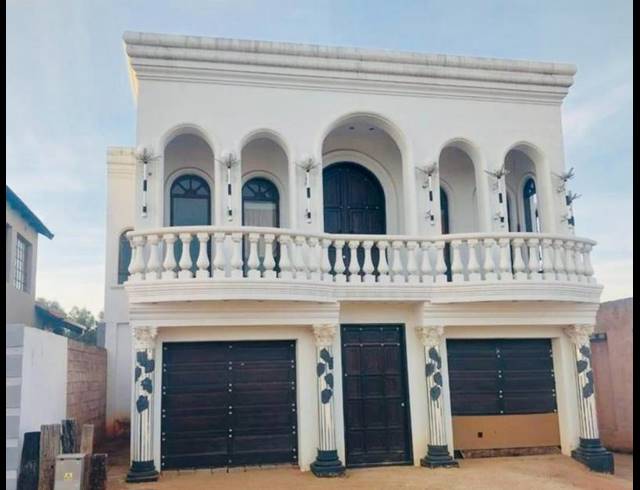 5 BEDROOM HOUSE FOR SALE IN ORMONDE
